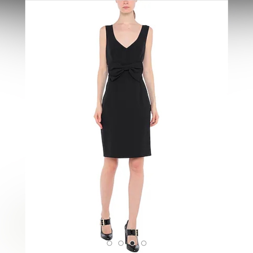 Moschino Couture Black Bow Sheath Dress Women’s Size 12 — Classic LBD